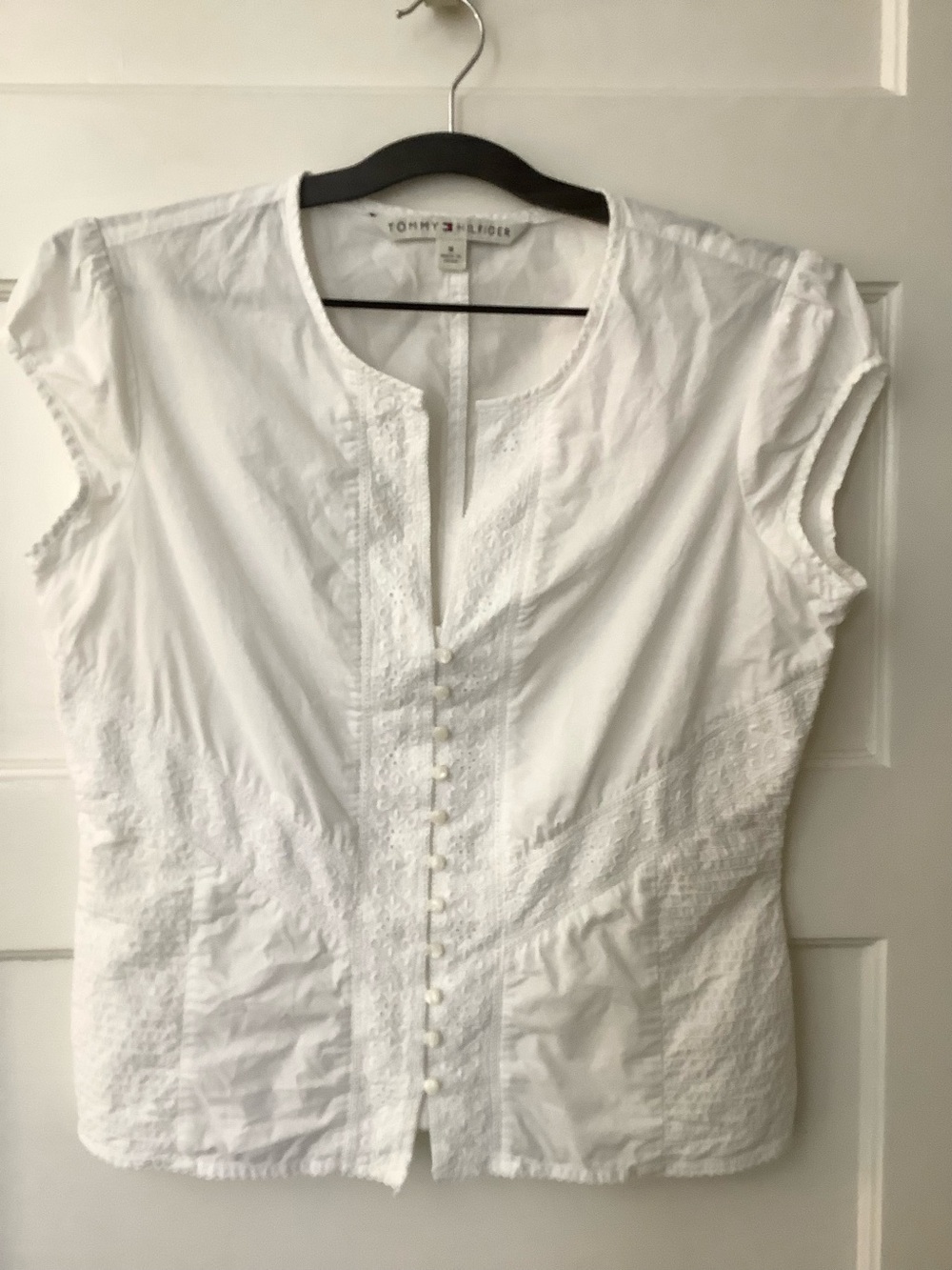 Vintage Y2K Tommy Hilfiger Embroidered White cotton Boho top cap sleeves. Sz 8